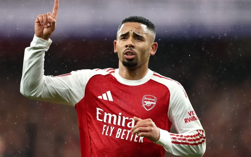 غابرييل جيسوس يظهر في تدريبات بالميراس بعد حصوله على إجازة من أرسنال